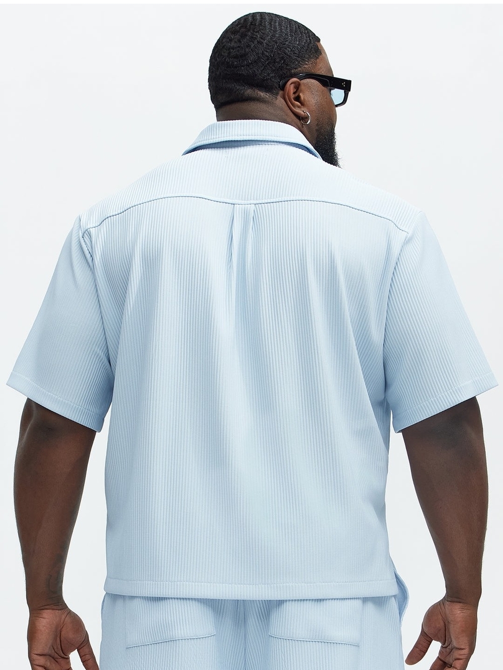 Fashion Nova Men's Light Blue Short Sleeve Ribbed Button-Down Shirt